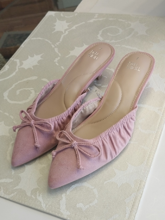 Time and Tru Shoes - Faux Suede NWT Kitten Heel Mules Women's Size 7M Pink Memory Foam Insole Fairy